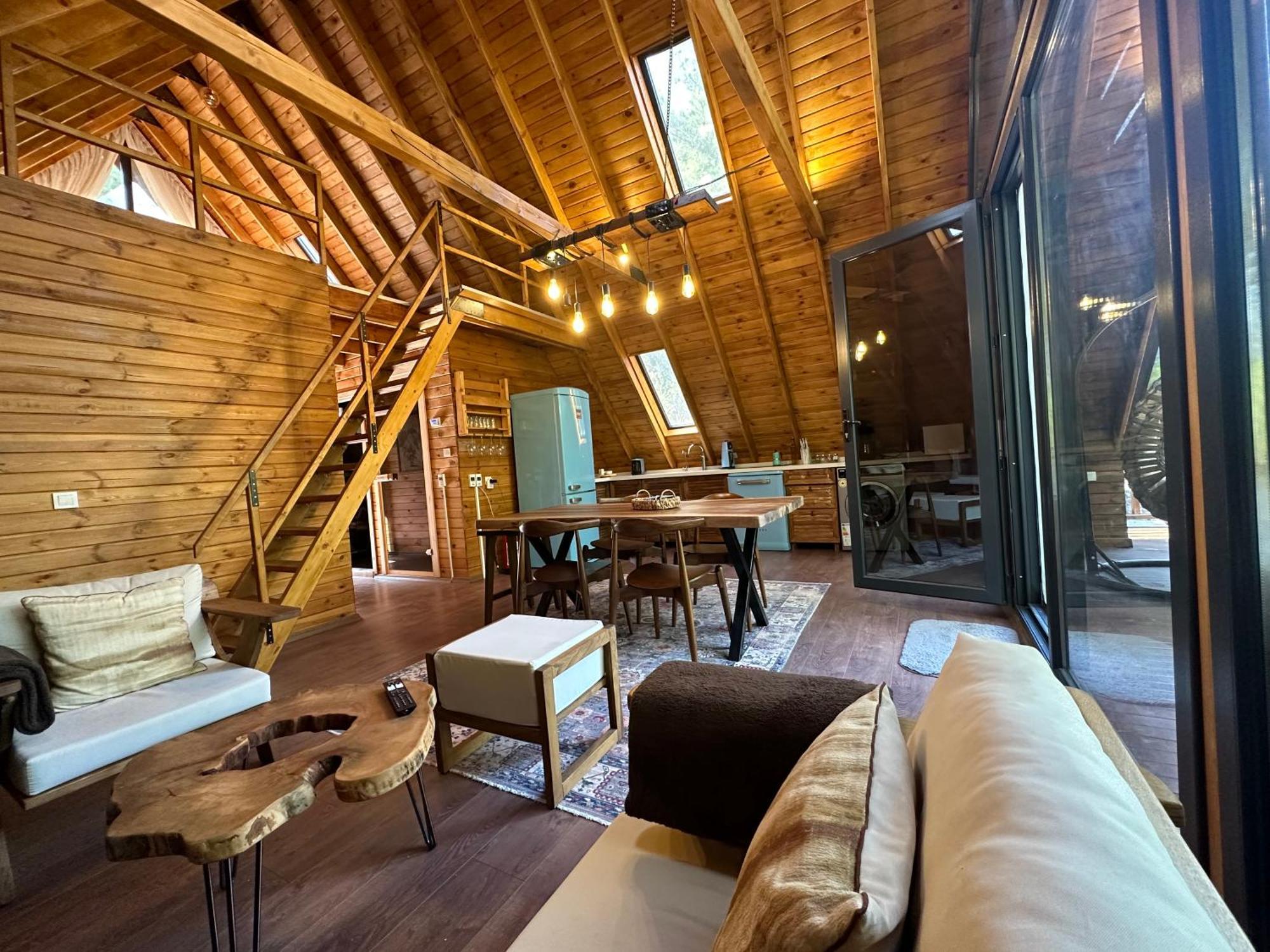 Panurlawoodenhouse Oezel Havuz& Sauna Mavi Экстерьер фото